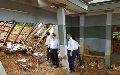 Bộ KH&CN: Tiếp tục hỗ trợ đồng bào bị thiệt hại do bão số 12