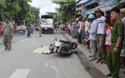 Người đàn ông tử vong sau khi bị kéo lê cả chục mét trên đường