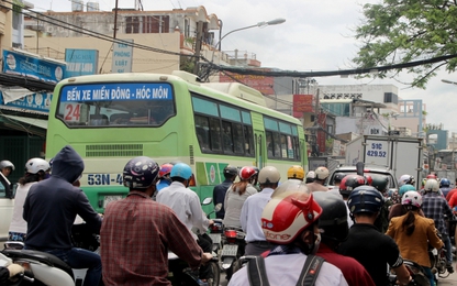 TP. Hồ Chí Minh: Cần ưu tiên xe buýt để phát triển