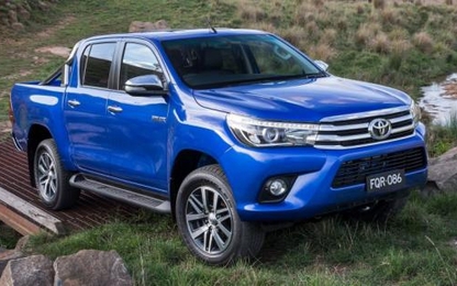 Toyota Hilux 2016 ra mắt với toàn trang bị xịn