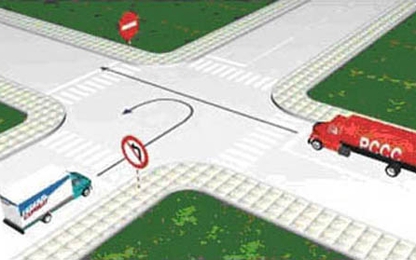 Cấm rẽ trái thì có cấm quay đầu xe không?