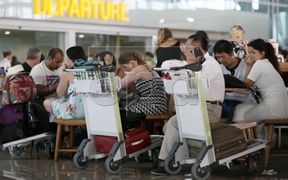 Indonesia đóng cửa 5 sân bay do núi lửa phun trào