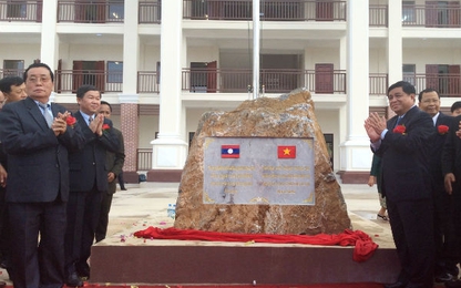 Khánh thành trường học do Việt Nam viện trợ xây dựng tại Lào