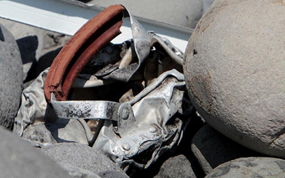 Mảnh kim loại tìm thấy tại đảo Reunion không thuộc về máy bay