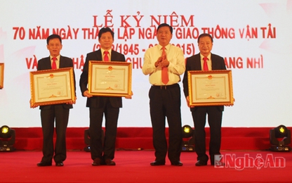 Sở GTVT Nghệ An đón nhận Huân chương Độc lập hạng Nhì