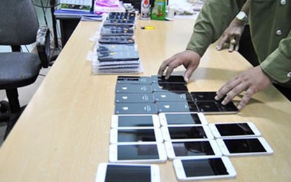 Bắt lô iPhones 6S nhập lậu tại sân bay Tân Sơn Nhất
