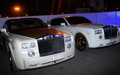 Cặp đôi Rolls-Royce Phantom mạ vàng của đại gia Thái Nguyên