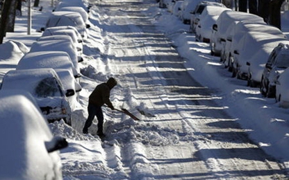 Mỹ: Giao thông Chicago đình trệ vì bão tuyết