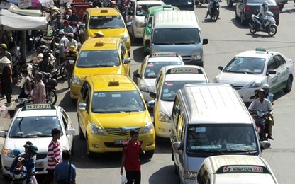 TP HCM thí điểm lập bến taxi ở trung tâm