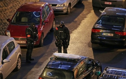 Cảnh sát Brussels bắt giữ một nghi phạm khủng bố Paris