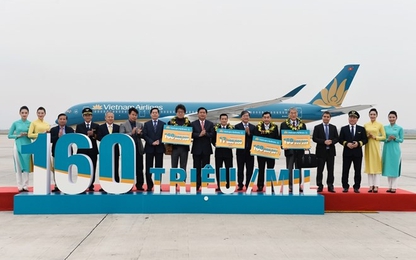 Vietnam Airlines đón hành khách thứ 160 triệu trong 20 năm