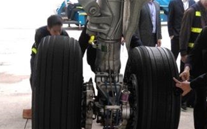 Máy bay Vietnam Airlines bị cắt lốp:Giải oan sân bay Đà Nẵng