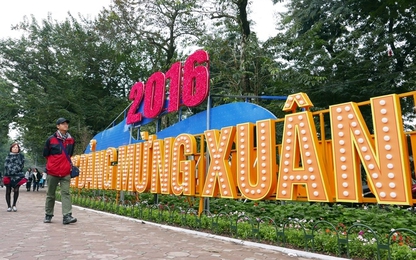 Hà Nội trang hoàng chào đón Tết