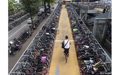Xe đạp là "vua" trên đường phố Hà Lan