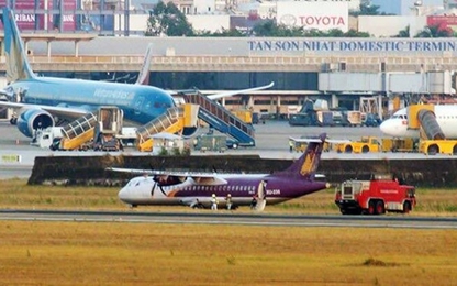 Gió thổi "văng" ATR 72 khỏi đường băng Tân Sơn Nhất