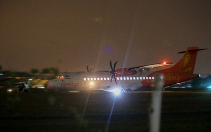 Hơn 30 hành khách sơ tán vì đe dọa có bom trên máy bay