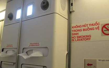Hút thuốc trong toilet máy bay, hành khách bị phạt 4 triệu