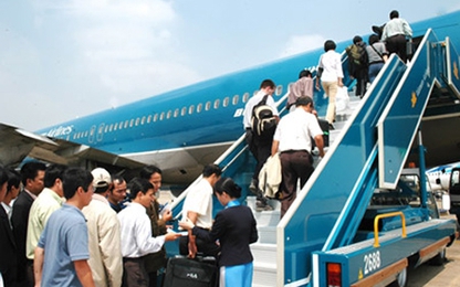Ba chuyến bay Vietnam Airlines nối chuyến bị hủy do đình công China Airlines