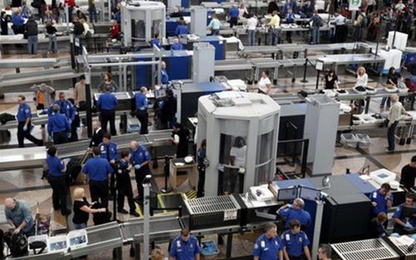 Mỹ: Tăng cường an ninh sân bay trong dịp Quốc khánh