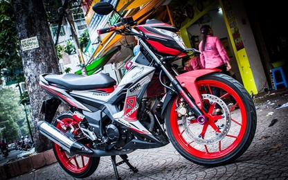 Honda Sonic dán decal bắt mắt ở Sài Gòn