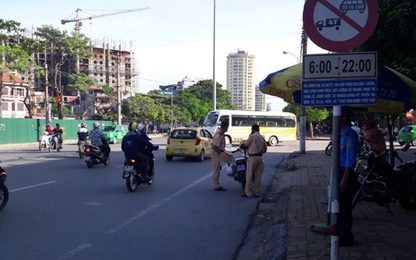 Tài xế xe tải kiện sếp công an vì bị phạt đi vào đường cấm