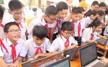 Cuộc thi kiến thức trực tuyến thu hút một triệu học sinh