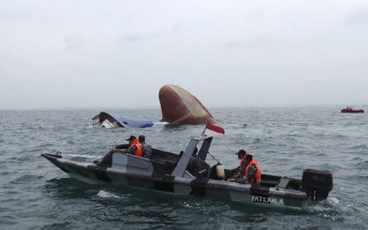 Tàu khách Indonesia đụng tàu hàng VN, 15 người mất tích