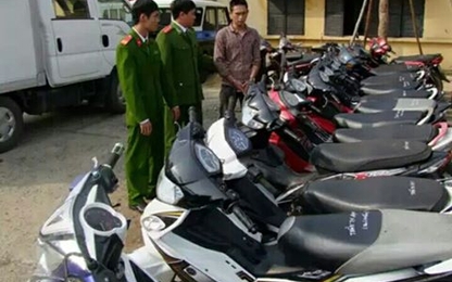 Băng nhóm thực hiện hàng loạt vụ trộm xe máy ở Đồng Nai, Sài Gòn