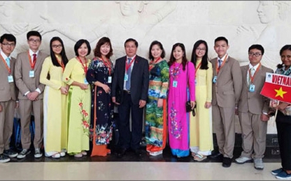 Học sinh Việt Nam đoạt 6 Huy chương Olympic môn khoa học trẻ quốc tế