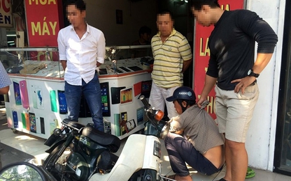 Bắt nghi phạm chuyên trộm nắp xăng xe máy ở Sài Gòn