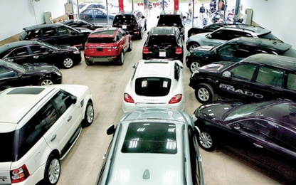 Ôtô con nhập khẩu tăng gấp 3 lần ngay khi thuế giảm