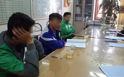 Ba người đàn ông bị phạt 6 triệu đồng vì tiểu bậy ở Hà Nội