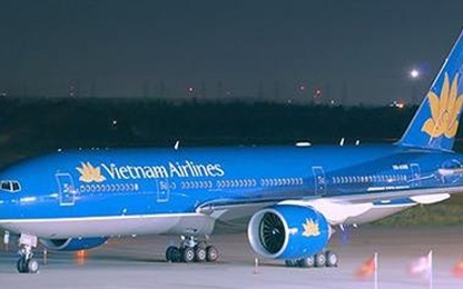 Khó xử lý các vụ chiếu đèn công suất cao lên máy bay