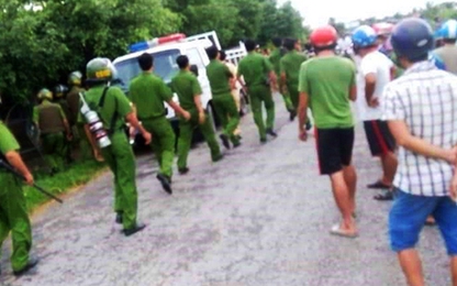 Cảnh sát trắng đêm tìm 50 người nghiện trốn trại ở Bến Tre
