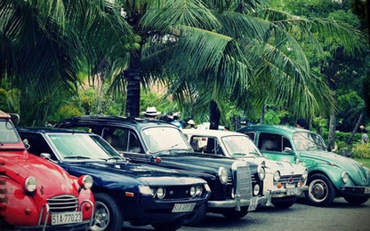 Dàn xe hơi cổ hàng hiếm hội tụ tại Sài Gòn