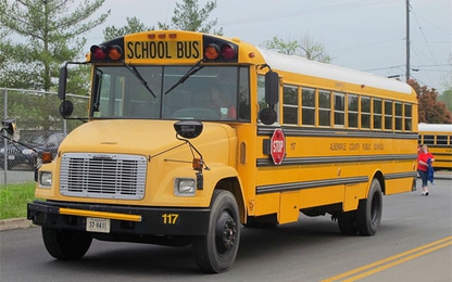 Cách người Mỹ nhường xe buýt chở học sinh