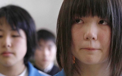 Trường bắt nhuộm tóc đen, nữ sinh Nhật Bản kiện chính quyền