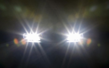 Vì sao đèn xe máy nào cũng có hai chế độ chiếu sáng?