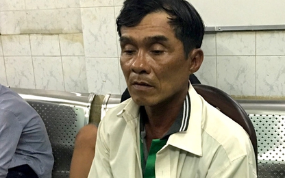 CSGT hạ gã xe ôm mặc đồ GrabBike giật điện thoại du khách Thái Lan