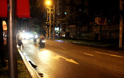 Đón ôtô lúc rạng sáng ở Sài Gòn, cô gái bị cướp