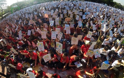 Gần 17.000 học sinh Philippines vẽ để lập kỷ lục thế giới