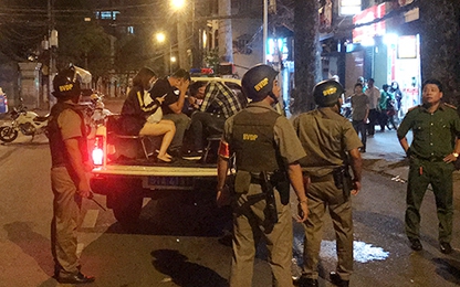 Trăm cảnh sát bao vây nhà hàng thác loạn, ma túy ở Sài Gòn