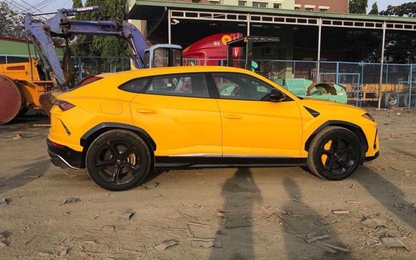 Thêm một chiếc Lamborghini Urus màu vàng cập bến Việt Nam