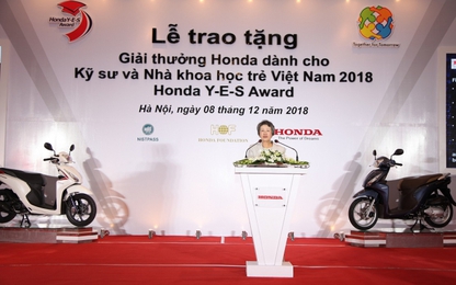 Trao giải thưởng Honda Y-E-S 2018 cho 10 kỹ sư và nhà khoa học VN