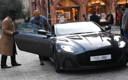 David Beckham sắm thêm xế khủng Aston Martin DBS Superleggera