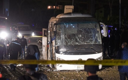 Xe chở du khách Việt bị đánh bom ở Ai Cập, 4 người thiệt mạng