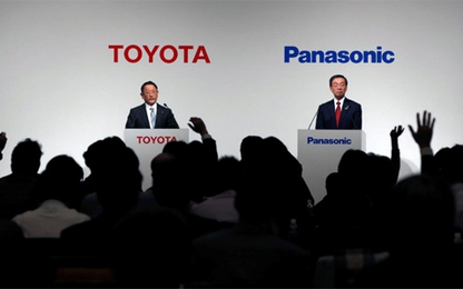 Toyota bắt tay Panasonic sản xuất pin cho ôtô điện