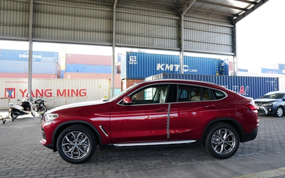 BMW X4 2019 chính hãng cập cảng Sài Gòn