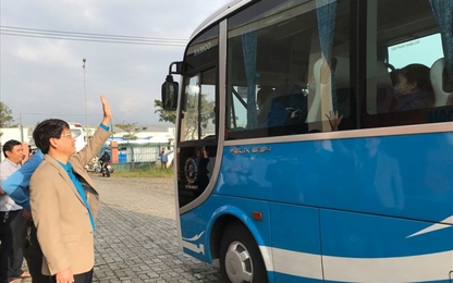 Chuyến xe Công đoàn đưa hơn 2.000 NLĐ ở Đà Nẵng về quê đón Tết