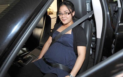 Kinh nghiệm lái xe an toàn cho các bà bầu